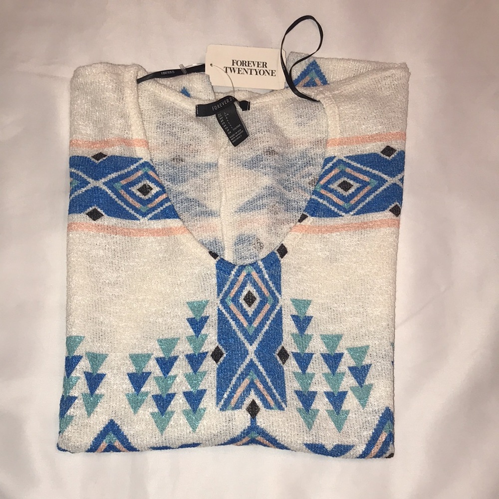 NWT Forever 21 Cap Sleeve Knit Aztec Top